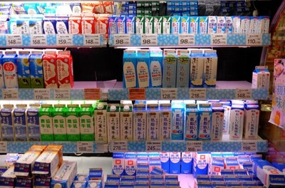 乳業(yè)新事件!日本鮮奶供過于求 被迫廢棄倒掉多達5千噸浪費巨大