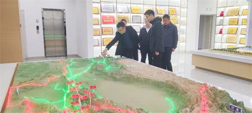 新疆生產建設兵團第四師77團領導深入那拉本源乳業工廠調研特色乳制品產業